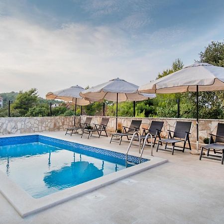 Luxury Apartments Alkar With Swimming Pool Ražanj Eksteriør bilde
