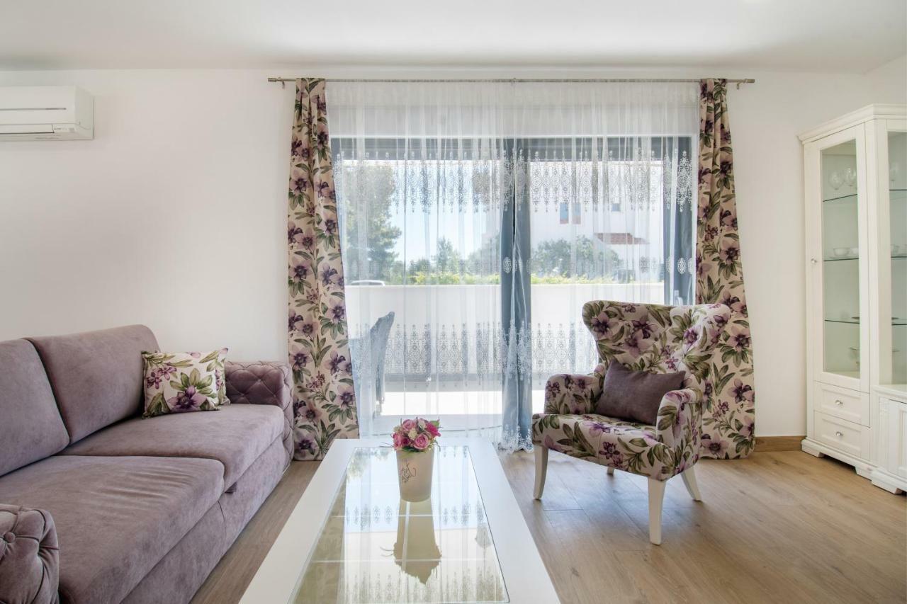 Luxury Apartments Alkar With Swimming Pool Ražanj Eksteriør bilde