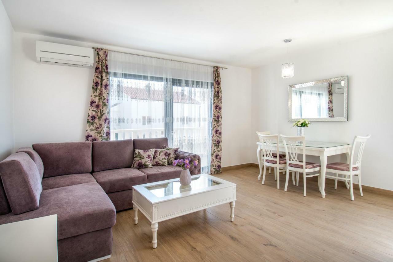Luxury Apartments Alkar With Swimming Pool Ražanj Eksteriør bilde